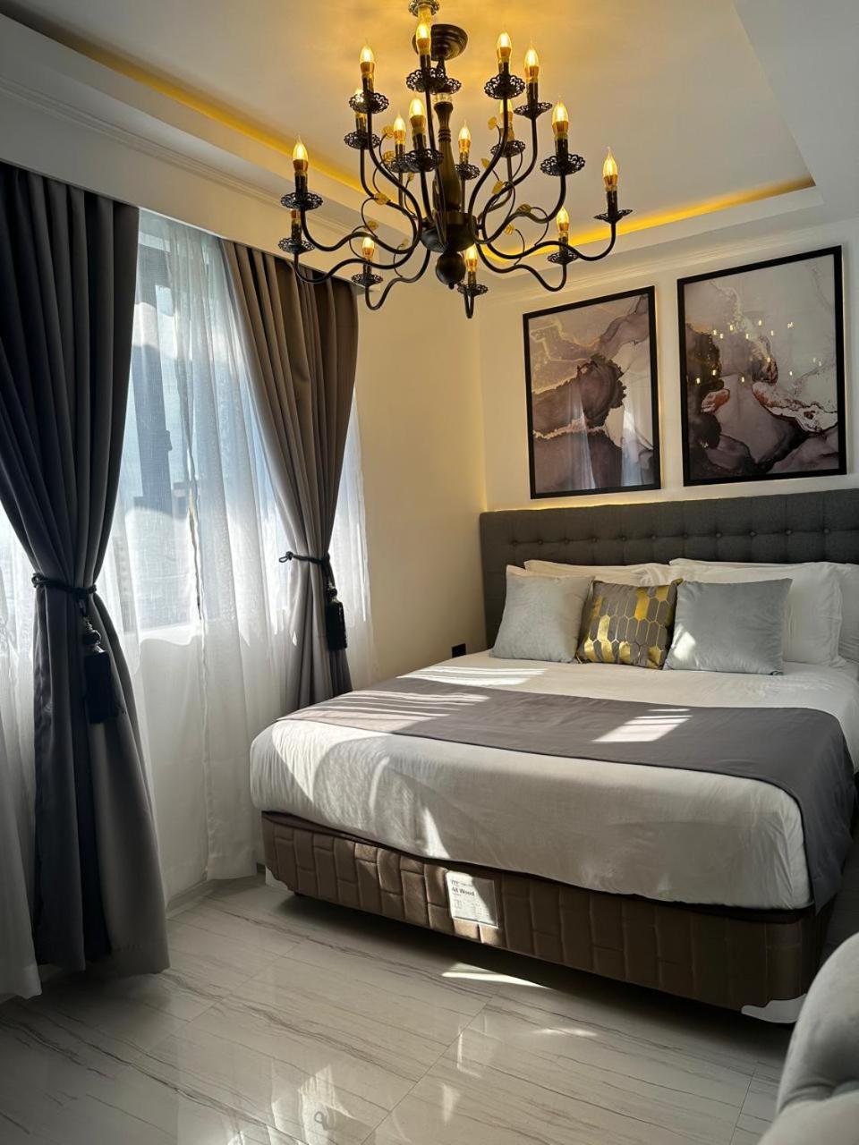 Makati Isabela Luxury Apartment Manila Exterior photo
